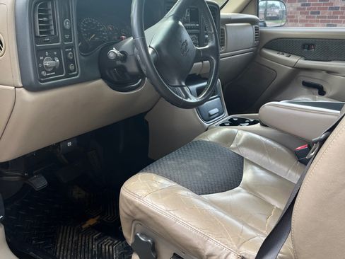 Used 2002 Chevrolet Avalanche 2WD image 13