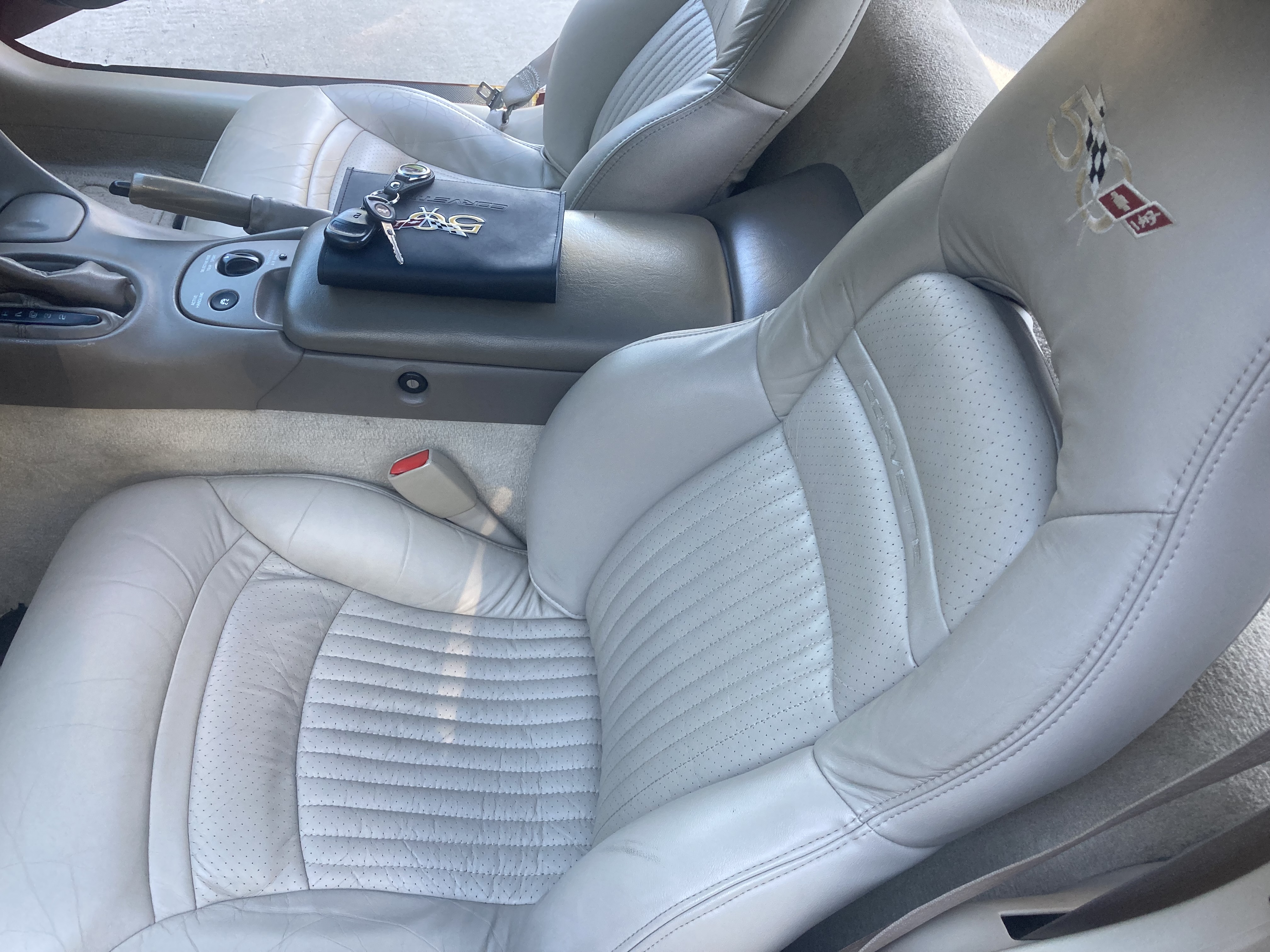 Used 2003 Chevrolet Corvette Coupe w/ Preferred Equipment Group RWD image 20