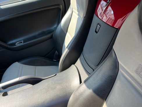 Used 2008 Pontiac Solstice Convertible w/ Premium Package image 9