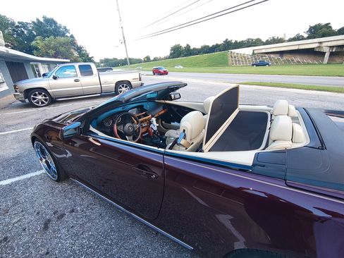 Used 2006 BMW 650i Convertible image 8