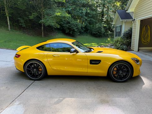 Used 2016 Mercedes-Benz AMG GT S image 2