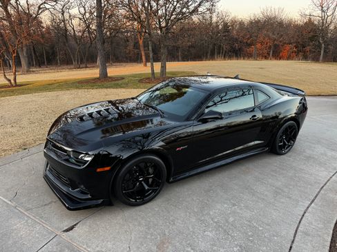 Used 2014 Chevrolet Camaro Z/28 image 1