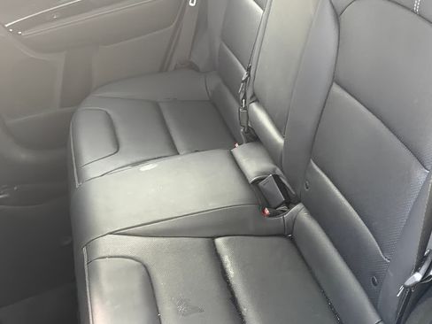 Used 2022 Kia Niro EX Premium FWD image 10