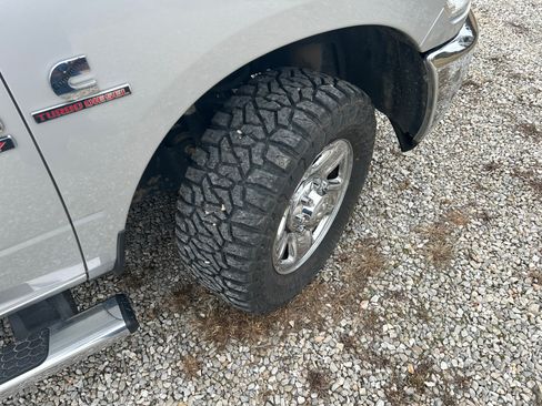 Used 2018 RAM 2500 Tradesman w/ Chrome Appearance Group image 5