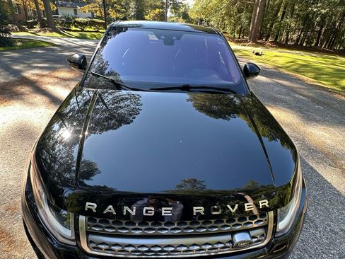 Used 2019 Land Rover Range Rover Evoque HSE image 5