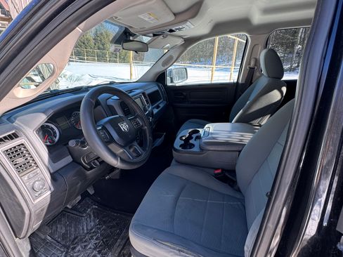 Used 2017 RAM 1500 Express w/ Express Value Package image 16