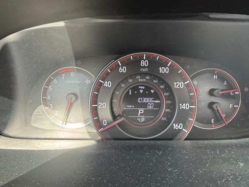 Used 2017 Honda Accord Sport image 8