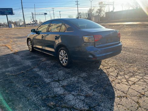 Used 2015 Volkswagen Jetta SE image 10
