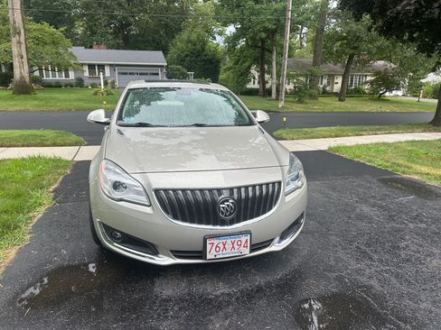 Used 2016 Buick Regal AWD image 13
