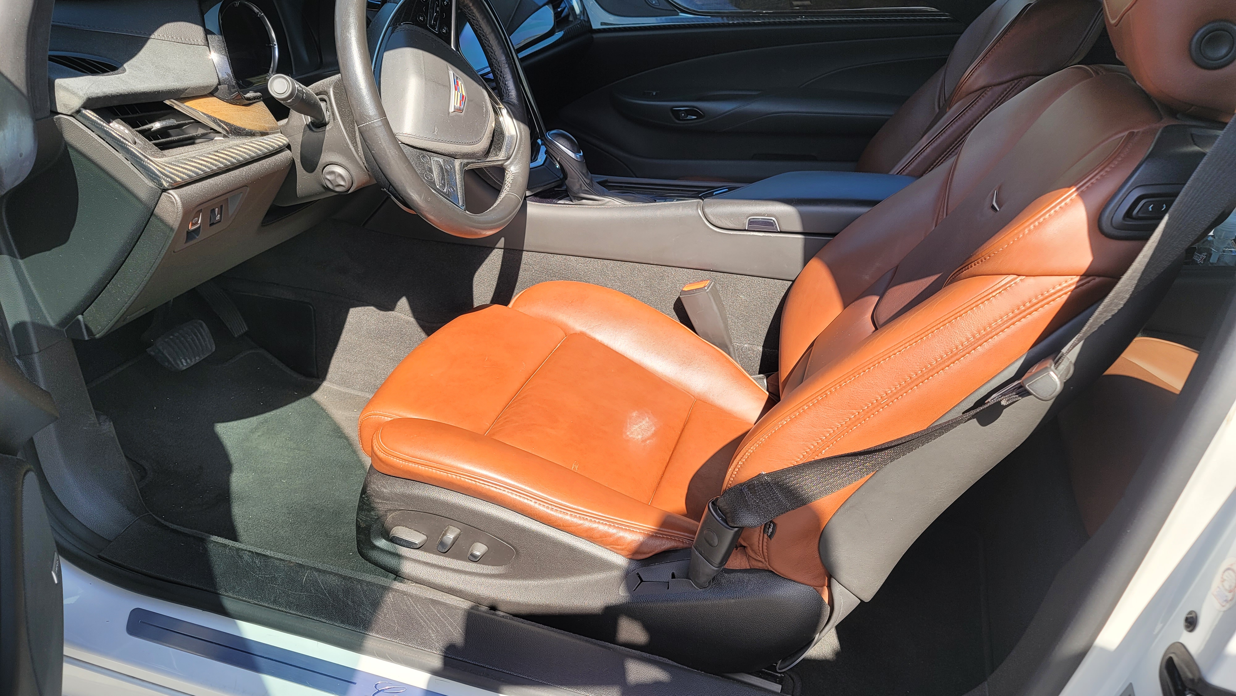 Used 2016 Cadillac ELR FWD image 14
