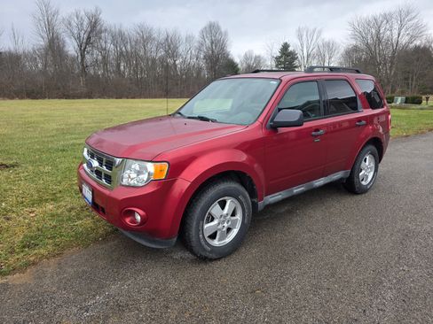 Used 2012 Ford Escape XLT image 10