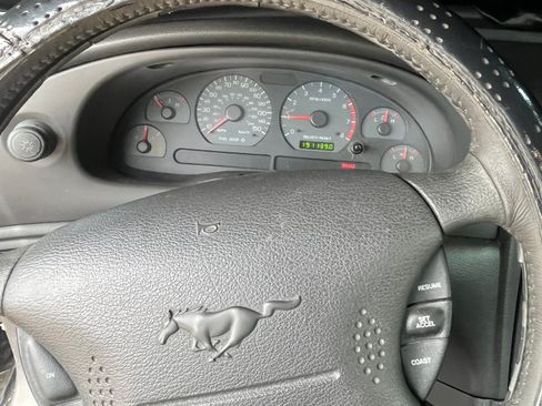 Used 2001 Ford Mustang GT RWD image 10