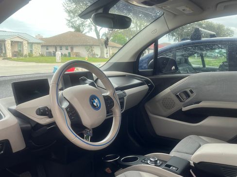 Used 2016 BMW i3 w/ Range Extender image 16