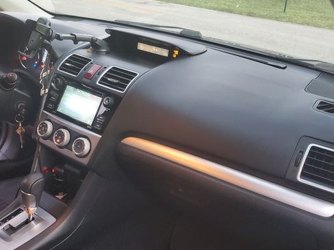 Used 2016 Subaru Impreza 2.0i Premium image 14