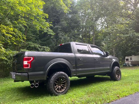 Used 2020 Ford F150 XLT w/ Equipment Group 302A Luxury AWD/4WD image 4