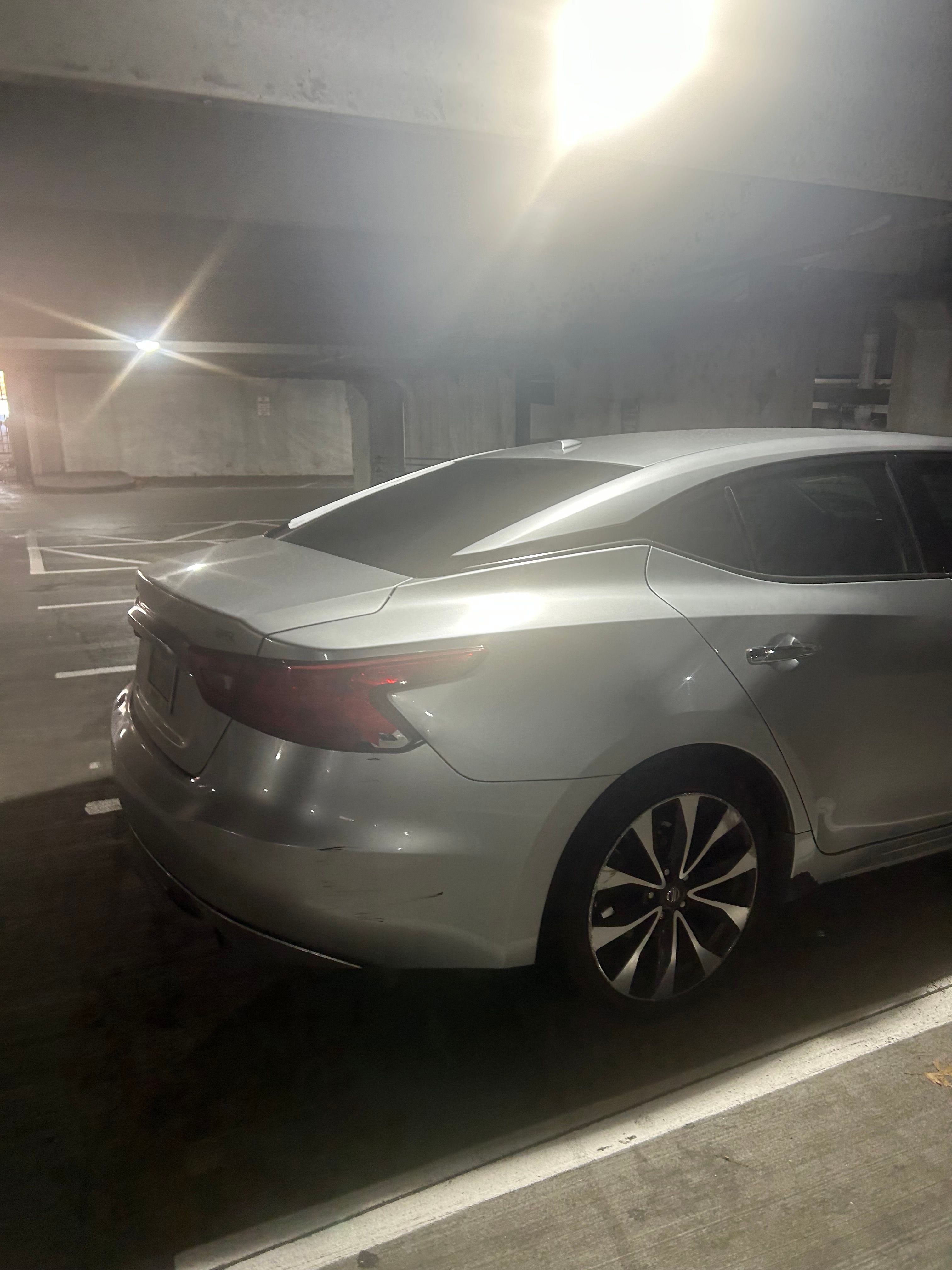 Used 2016 Nissan Maxima SR FWD image 4