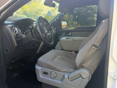 Used 2014 Ford F150 XLT w/ Equipment Group 302A Luxury image 6