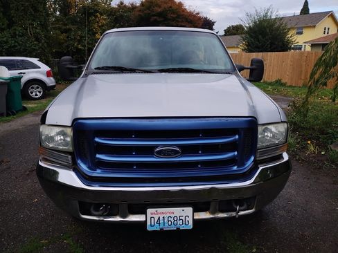 Used 2004 Ford F250 XL RWD image 4