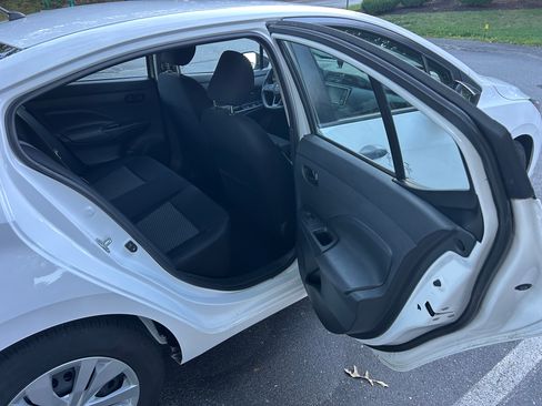 Used 2023 Nissan Versa S w/ Trunk Package FWD image 13