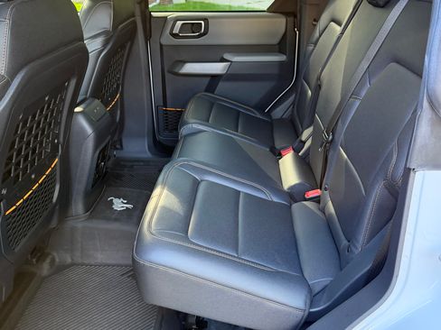 Used 2022 Ford Bronco Badlands AWD/4WD image 12