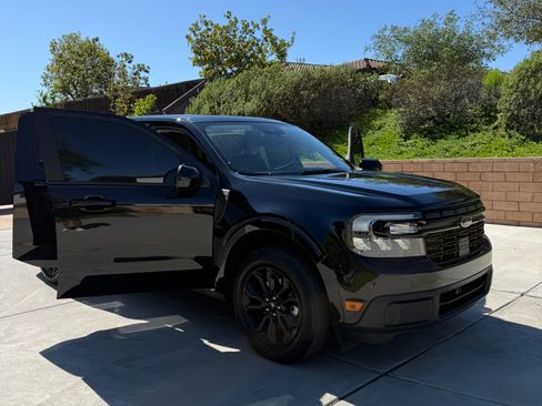 Used 2024 Ford Maverick Lariat w/ Black Appearance Package image 13