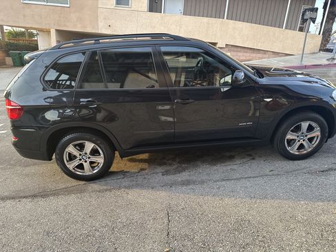 Used 2013 BMW X5 xDrive35i image 4