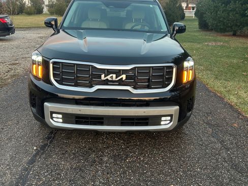Used 2024 Kia Telluride SX Prestige image 1