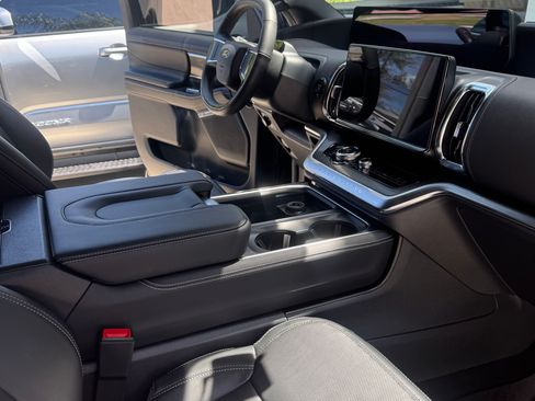 Used 2025 Ford Expedition Max Platinum w/ Stealth Performance Package AWD/4WD image 14