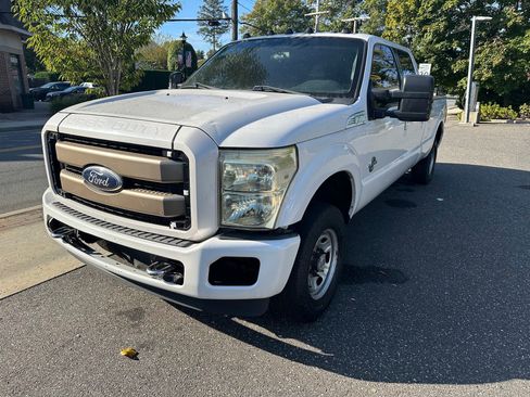 Used 2016 Ford F250 XLT image 1