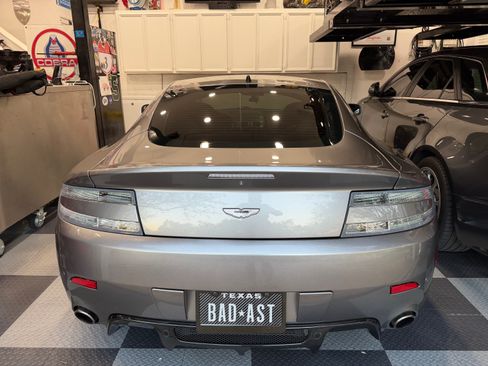 Used 2006 Aston Martin V8 Vantage Coupe 2D image 30