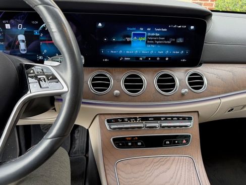 Used 2021 Mercedes-Benz E 350 E 350 Sedan 4D image 11