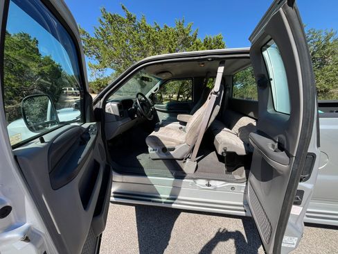 Used 1999 Ford F350 Long Bed image 16