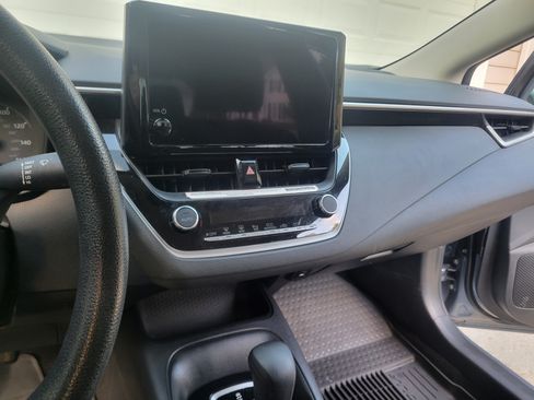 Used 2024 Toyota Corolla LE image 11