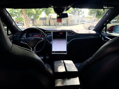 Used 2015 Tesla Model S P90D image 29