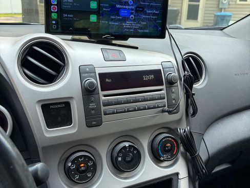 Used 2009 Pontiac Vibe GT FWD image 15