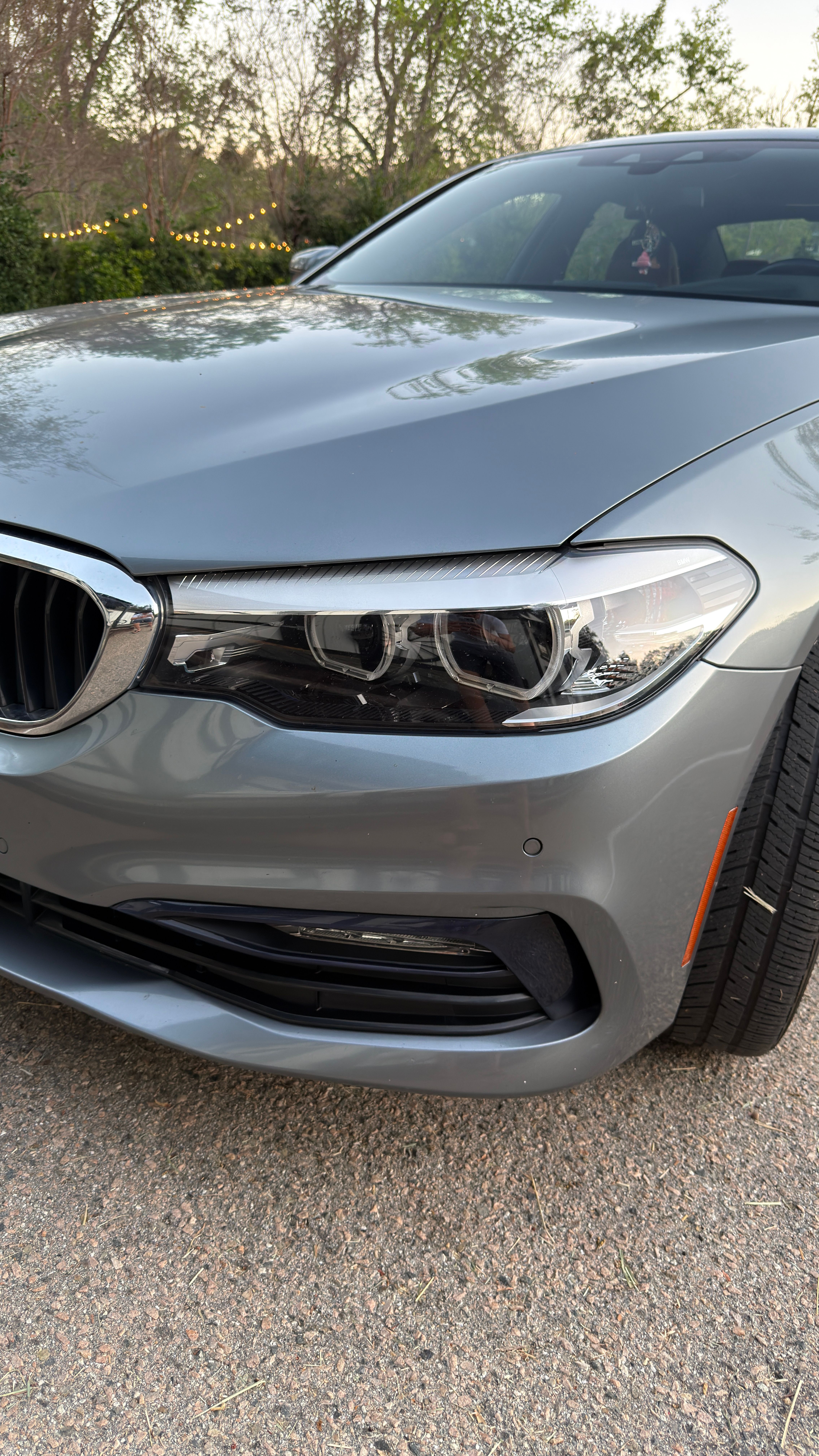 Used 2018 BMW 530e w/ Premium Package 2 RWD image 4