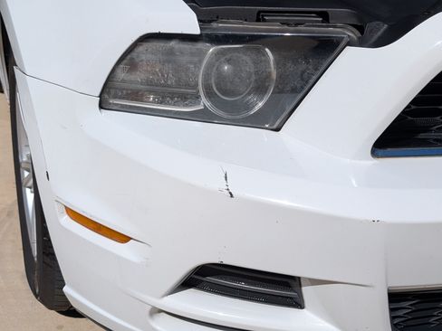 Used 2014 Ford Mustang Coupe image 12