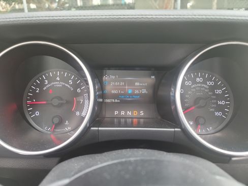 Used 2020 Ford Mustang Premium image 10