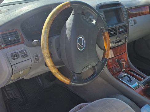 Used 2004 Lexus LS 430 image 15