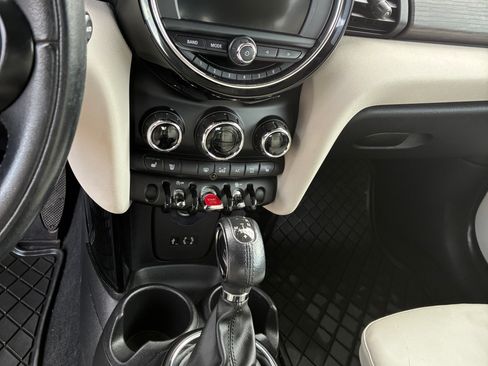 Used 2015 MINI Cooper 2-Door Hardtop image 5