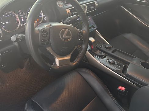 Used 2014 Lexus IS 250 image 10
