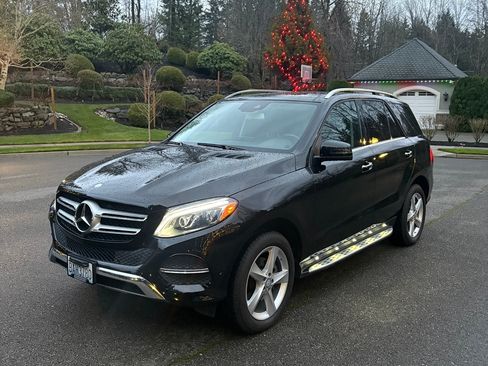 Used 2016 Mercedes-Benz GLE 350 350 4MATIC Sport Utility 4D image 1