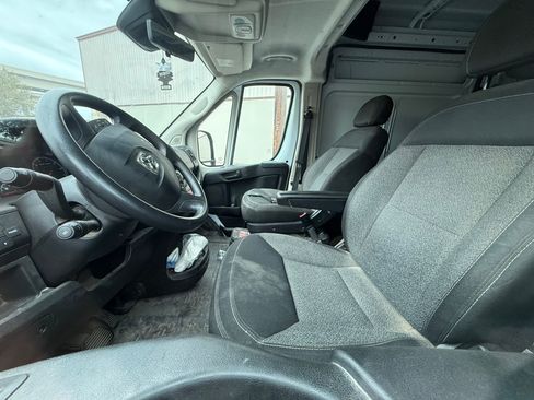 Used 2021 RAM ProMaster 2500 w/ Convenience Group image 17