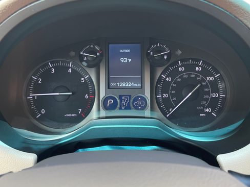 Used 2012 Lexus GX 460 Premium AWD/4WD image 8