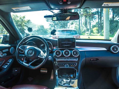 Used 2018 Mercedes-Benz C 300 Sedan image 11