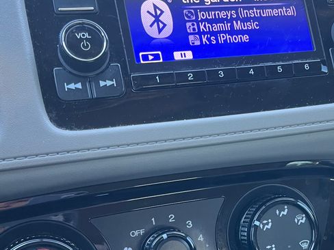 Used 2022 Honda HR-V LX image 6