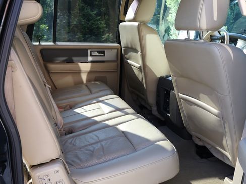 Used 2014 Ford Expedition EL XLT w/ Equipment Group 202A image 8