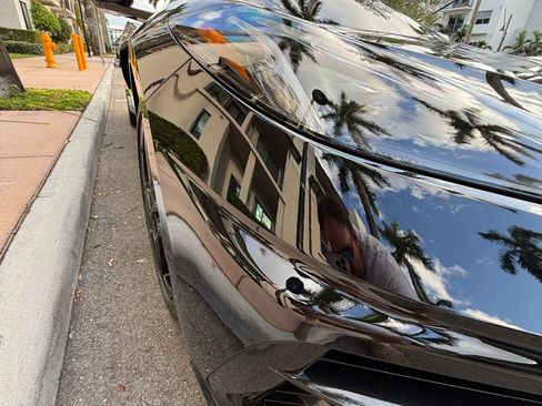 Used 2021 Chevrolet Corvette Stingray Coupe w/ Z51 Performance Package image 13