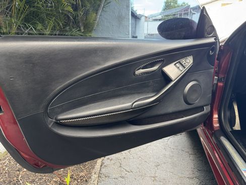 Used 2007 BMW M6 Coupe image 23