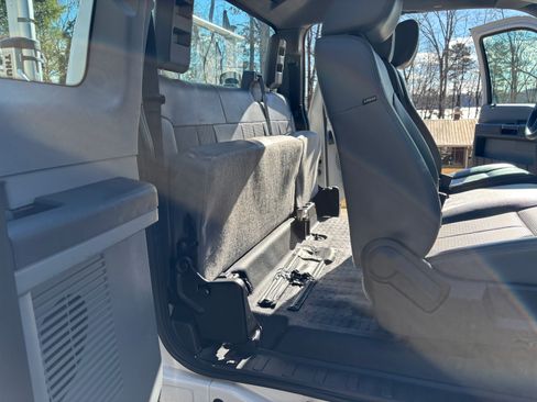 Used 2016 Ford F250 XL w/ XL Appearance Package image 22